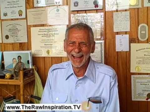 78 Year Old Dr. Urban: 50 Years On The Raw Food Diet And Longevity (part1)