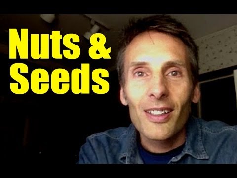 Eating Nuts and Seeds on a Raw Food Diet